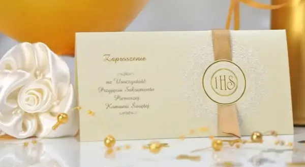 Co oznacza dom uroczystości na zaproszeniu i gdzie się odbywa?