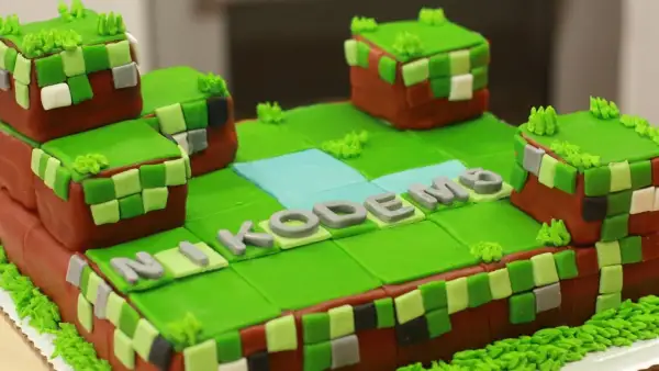Jak zrobić tort Minecraft, który zachwyci Twoich gości na przyjęciu